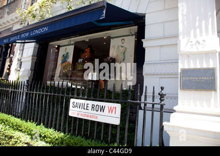 Geves & Hawkes on nstagram: A made-to-measure sut s a modern
