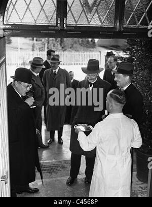 Peter Debye, Max Planck, Carl Bosch and the Max-Planck-Institut, 1938 Stock Photo
