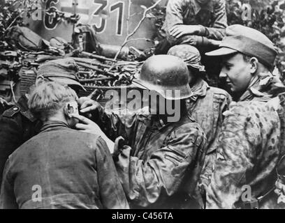 Soldiers of the SS-Panzer Division Hitler Youth, 1944 Stock Photo