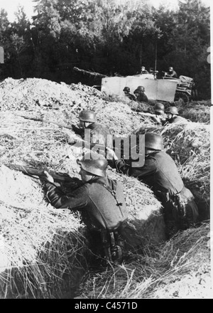 German soldiers in position on the Eastern Front, 1944 Stock Photo - Alamy