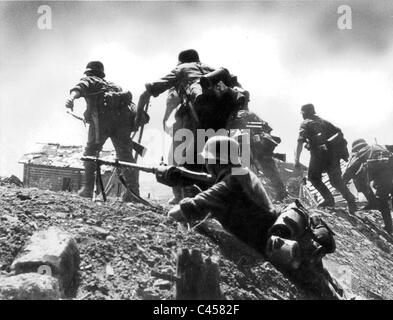 Nazi German infantry during the Battle of Kursk, 1943 Stock Photo