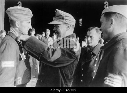 Albert Kesselring presents Lieutenant Fritz Dinger the Knight's Cross, 1942 Stock Photo