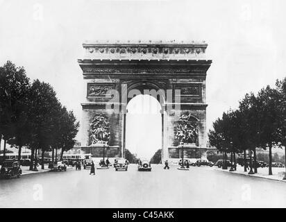Arc de Triomphe in Paris, 1936