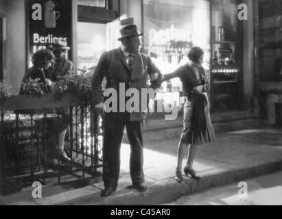 Heinrich George and Maria Bard in the 'Berlin-Alexanderplatz', 1931 Stock Photo