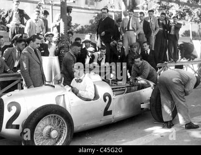 Rosemeyer during the training for the Grand Prix in Barcelona in 1936 Stock Photo