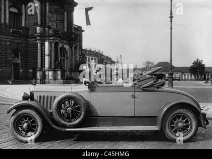 Elisabeth Rethberg in her 12/55 hp Mercedes-Benz convertible, 1928 Stock Photo