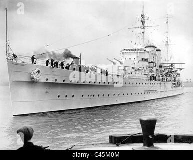 The British cruiser HMS 'Exeter' Stock Photo