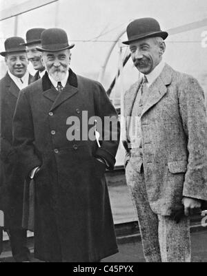 Don Pedro Christophersen and Roald Amundsen, 1912 Stock Photo