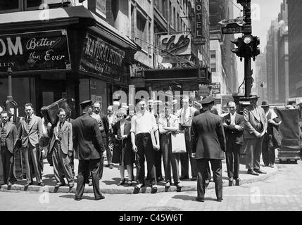 Pedestrian traffic lights in New York, 1930 Stock Photo