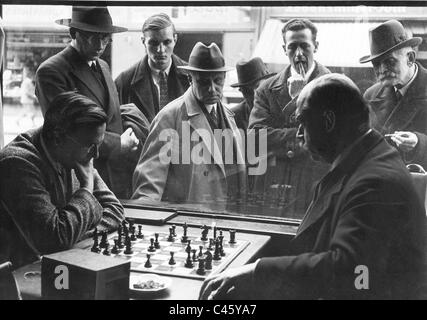 Chess players in Cafe Stephanie in Munich, 1931 Stock Photo
