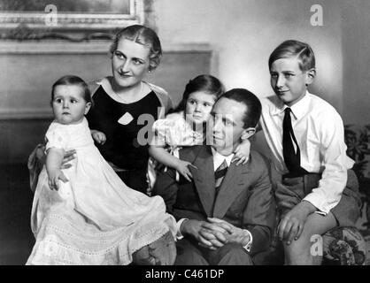 Dr. Josef Goebbels with family, 1935 Stock Photo