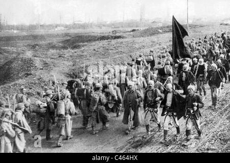 Austrian infantry and Albanian volunteers, 1916 Stock Photo