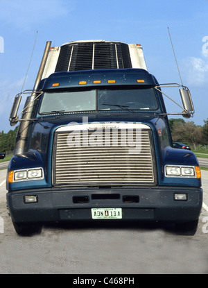 Massive Freightliner truck - the big lorries of the USA Stock Photo - Alamy