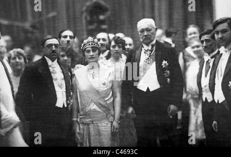 King Amanullah Khan and Paul von Hindenburg in Berlin, 1928 Stock Photo