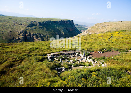 Aerial photograph of the ruins of the Arbel synagogue on mount Arbel Stock Photo