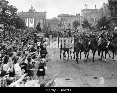 Victory parade of the Wehrmacht in Berlin, 1940 Stock Photo: 48351455 ...