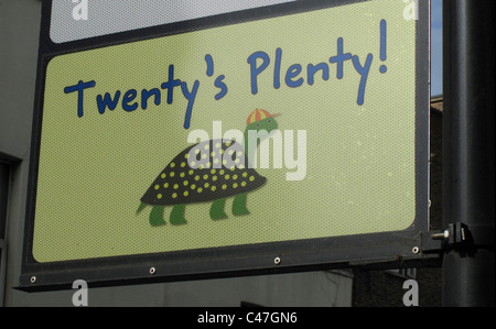 Twenty's plenty 20mph speed limit sign, Hackney, London Stock Photo