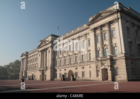 Early morning view of the front facade of Buckingham Palace, London, UK. Stock Photo