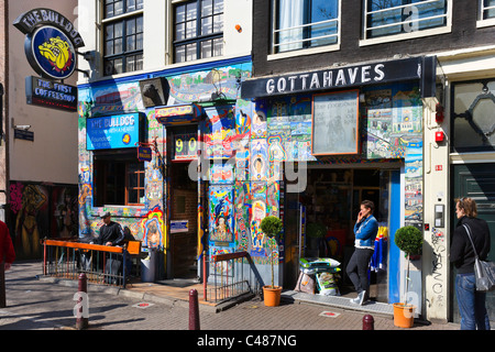 The original Bulldog Coffeeshop at Oudezijds Voorburgwal 90 in the red light district (De Wallen), Amsterdam, Netherlands Stock Photo