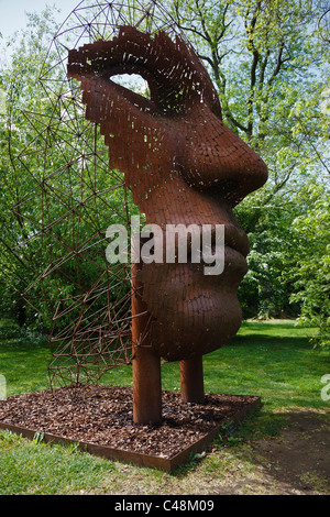 Vertical Face II by Rick Kirby, The Contemporary Sculpture Garden, Burghley House, near Stamford, Cambridgeshire. Stock Photo