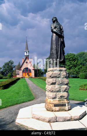 Grand Pre National Historic Site of Canada, Grand-Pre, Nova Scotia - Statue of Evangeline and Acadian Memorial Church Stock Photo