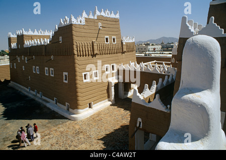 Saudi Arabia, Najran, Najran. Built in the 1940s, Najran Fort, or Qasr al-Imara, with its adobe walls Stock Photo