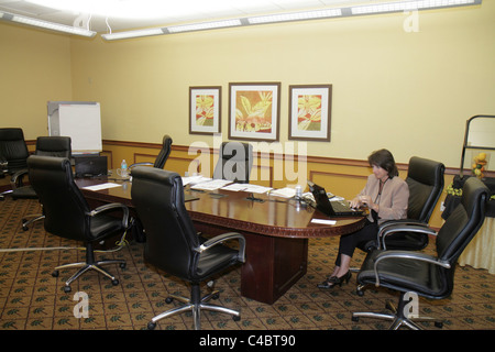 Florida Brevard County,Indialantic,Hilton Melbourne Beach Ocean waterfront,hotel hotels lodging inn motel motels,lodging,conference room,table,woman w Stock Photo