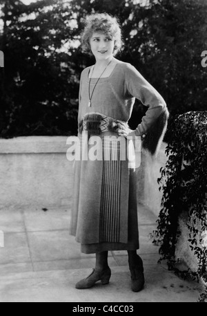 Vintage photo circa 1910s of Canadian-born film actress Mary Pickford (1892 - 1979). Stock Photo