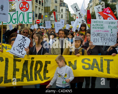 Paris, France, Crowd of People, Environmental Demonstration Against Nuclear Power, Marching with Protest Signs, Banner, slogan of climate activists Stock Photo