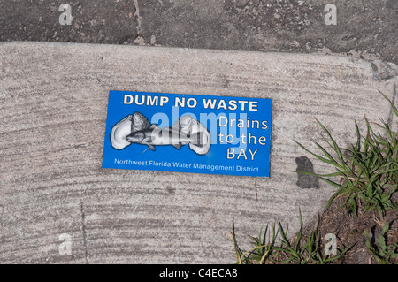 Florida Panhandle Appalachicola sign warning against polluted waste contaminating the coastal waters Stock Photo