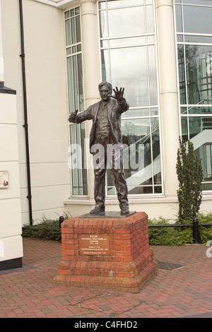 Statue of Ralph Vaughan Williams outside Dorking Halls Theatre Dorking Surrey UK Stock Photo