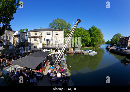 Head of the River Pub on the banks of the River Thames in Oxford, Oxfordshire, England, UK, United Kingdom, GB, Great Britain, Stock Photo