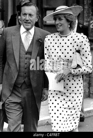Princess Diana with David Frost take an imromptu walk through the streets of Arundel after attending a wedding Stock Photo