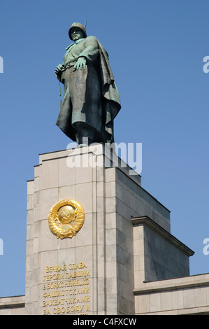 The Soviet War Memorial on the Tiergarten in Berlin Stock Photo