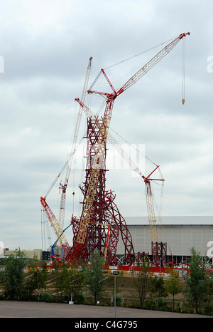 Anish Kapoor's sculpture The Arcel Mittal Orbi under construction at the 2012 Olympic Site