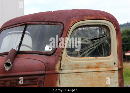 SMASHED WINDOW ON  OLD TRUCK  BDB Stock Photo