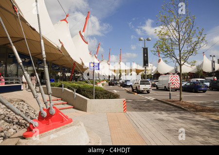McArthur Glen's Designer Outlet shopping centre car park in Ashford, Kent, England, UK, Britain Stock Photo