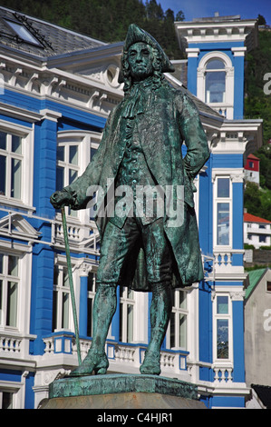 Ludvig Holberg statue, Vagsallmenningen Square, Vagsalm, Bergen, Hordaland County, Vestlandet Region, Norway Stock Photo