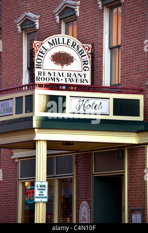 Historic Hotel Millersburg in Millersburg, Ohio Stock Photo - Alamy