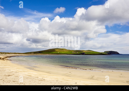 Sumburgh, Shetland Islands, Scotland, UK. View across West Voe sandy beach to Sumburgh Head Stock Photo