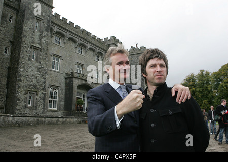 Noel Gallagher speaks during a press conference at Slane Castle, Slane Castle, Co Meath, Rep of Ireland, after it was announced Stock Photo