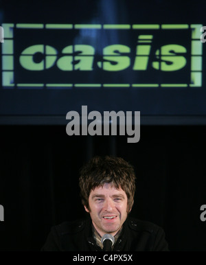 Noel Gallagher speaks during a press conference at Slane Castle, Slane Castle, Co Meath, Rep of Ireland, after it was announced Stock Photo