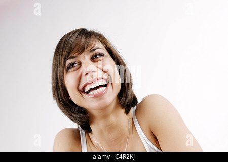 Young brunette woman, 25 years, laughing, having fun, full of joy - Junge Frau, braunhaarig, 25, lacht, lachend, Spaß, Freude