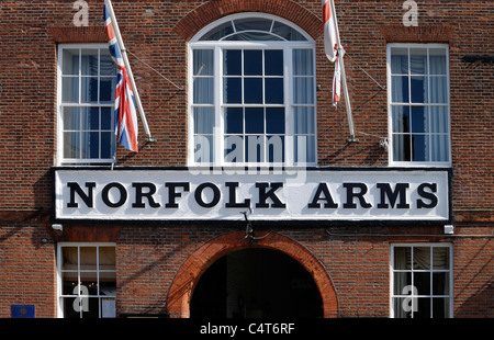 The Norfolk Arms Hotel and pub on the High Street in Arundel. West Sussex. England Stock Photo