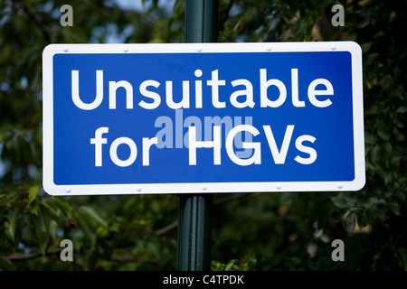 Sign warning that the road ahead is unsuitable for heavy vehicles. UK. Stock Photo