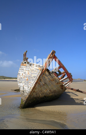 Eddies Boat, Bunbeg bay, County Donegal, Southern Ireland, Shipwreck, Gweedore Stock Photo