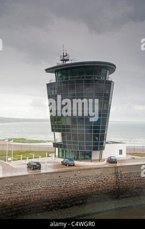 Aberdeen Maritime Shipping Control Tower at the entrance to the harbour on the River Dee, Scotland.  SCO 7308. Stock Photo