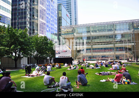 Canada Square Park, Canary Wharf, London Borough of Tower Hamlets, Greater London, England, United Kingdom Stock Photo