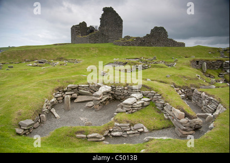 Iron age settlment remains excavated at Jarlshof, Shetland Isles Scotland. UK.  SCO 7381 Stock Photo
