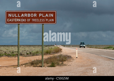 Sign near Penong at the eastern end of the Nullarbor Plain in South Australia Stock Photo